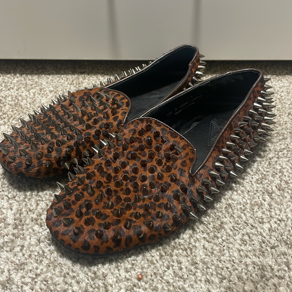 Leopard print flats. Real leather. Spikes, studs. Size5 . UNIF